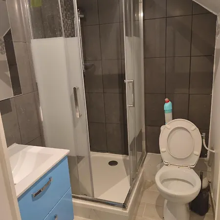 To Share In A House Close To The Olympic Games Homestay Garges-les-Gonesse