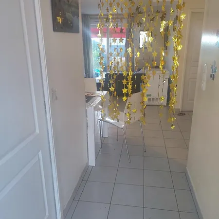 Homestay To Share In A House Close To The Olympic Games Garges-les-Gonesse